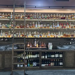 Rucci's Italian Kitchen & Grille - Nice Bourbon selection