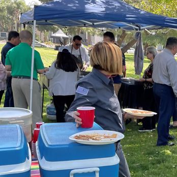 Tu Tacos - Rudy is serving people who are going back for "seconds and thirds". - Personal Chefs Near Me Tu Tacos - Rudy is serving people who are going back for "seconds and thirds". - Personal Chefs Near Me