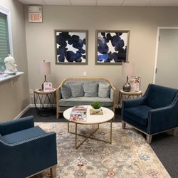 NOVA Pulmonary Critical Care and Sleep Associates - Lansdowne - Lansdowne Office Waiting Room