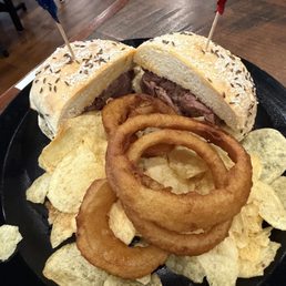 Beef Weck with chips & Onion rings Beef Weck with chips & Onion rings