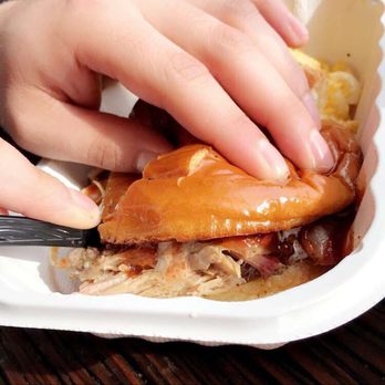 Angry Barnyard BBQ - Brisket sandwich with Mac and cheese - Barbeque Near Me - Bakersfield, California Angry Barnyard BBQ - Brisket sandwich with Mac and cheese - Barbeque Near Me - Bakersfield, California
