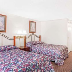 Knights Inn Corbin - Guest room