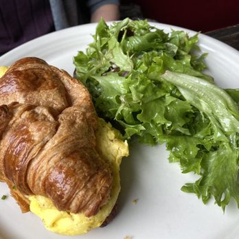 Café Paulette - French Near Me - Brooklyn, New York