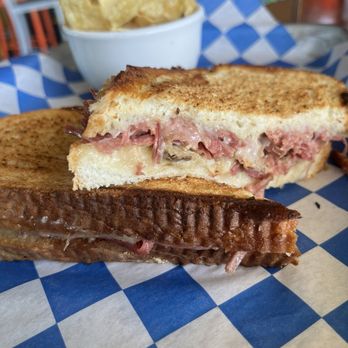 The Sunny Pint - Rueben sandwich - Beer Bar Near Me - Wildwood, Florida The Sunny Pint - Rueben sandwich - Beer Bar Near Me - Wildwood, Florida