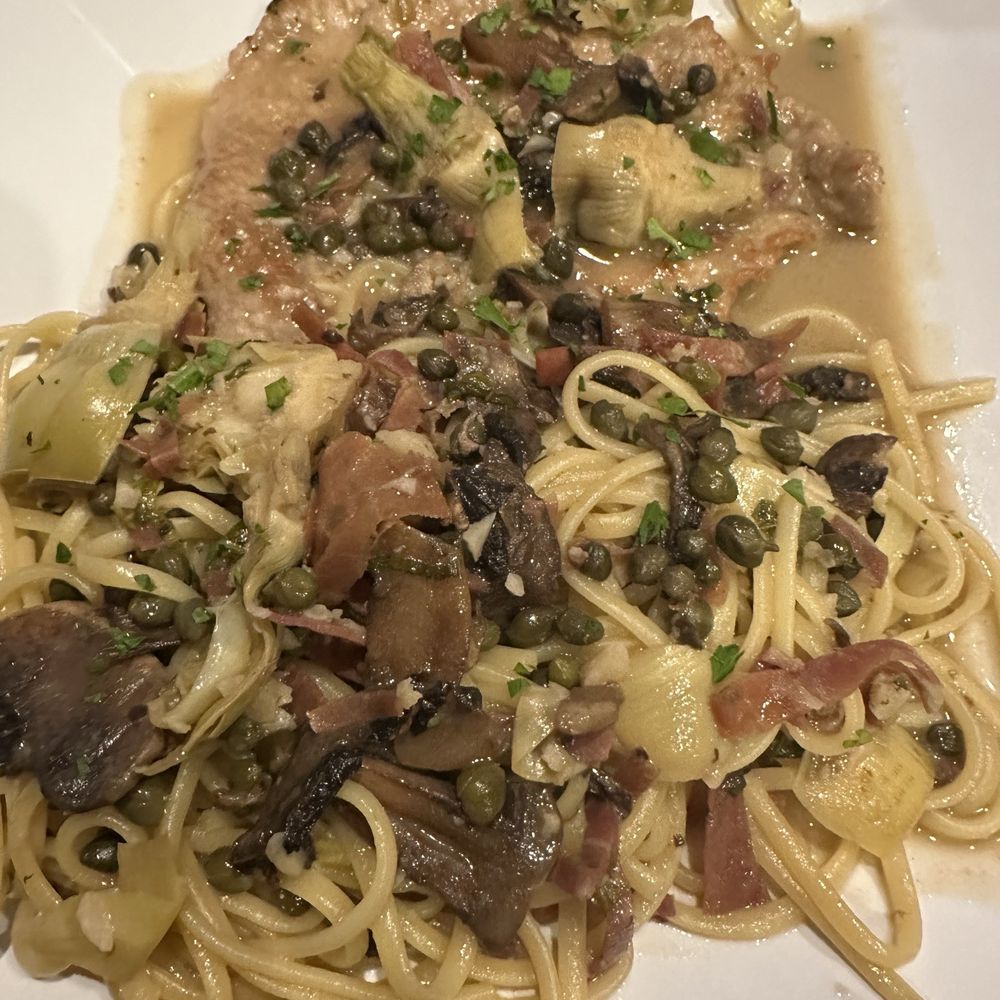 La Bella Italia - Veal Scallopini amazing. - Pizza Near Me - Gettysburg, Pennsylvania