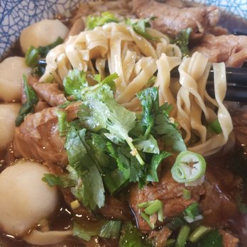 The Noodle Bar - Thick noodles with chiuchow fish balls, duck gizzard, braised beef & pig intestines (4 choices + noodle in soup). - Noodles Near Me - Markham, Ontario The Noodle Bar - Thick noodles with chiuchow fish balls, duck gizzard, braised beef & pig intestines (4 choices + noodle in soup). - Noodles Near Me - Markham, Ontario