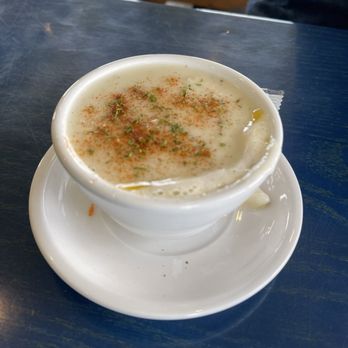 Mo's Seafood & Chowder - Cup of clam choder - American Near Me - Astoria, Oregon Mo's Seafood & Chowder - Cup of clam choder - American Near Me - Astoria, Oregon
