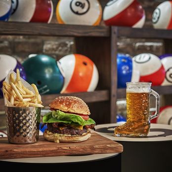 Beartooth Pub & Rec - Beartooth Burger & Local Brew - Pubs Near Me - Big Sky, Montana Beartooth Pub & Rec - Beartooth Burger & Local Brew - Pubs Near Me - Big Sky, Montana
