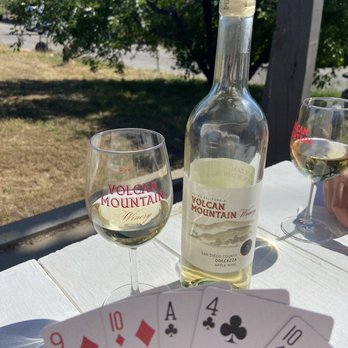 Volcan Mountain Winery - Apple wine - Wineries Near Me - Julian, California Volcan Mountain Winery - Apple wine - Wineries Near Me - Julian, California