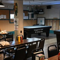 Biggen's Bar And Billiards - Dining area, plus Billard tables