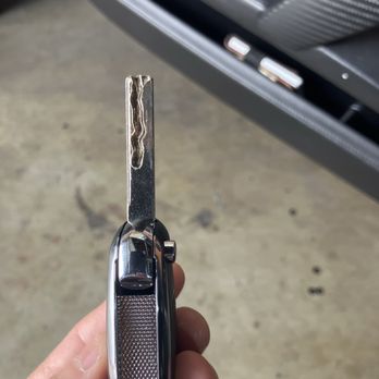 Top Tech Automotive Locksmith - Aftermarket key for bmw z4 - Keys & Locksmiths Near Me - Walnut, California