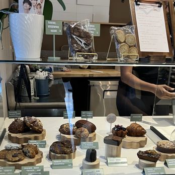 Pastry Cat - Bakeries Near Me - Sacramento, California