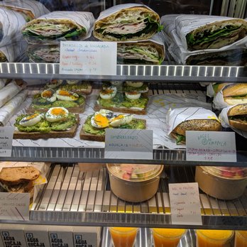 Funky Bakers - Coffee & Tea Near Me - Barcelona, B