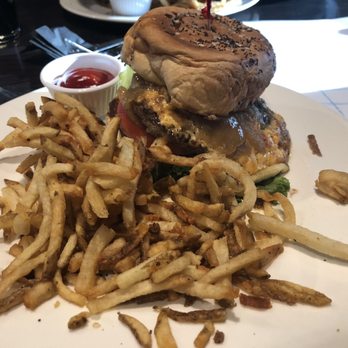 Local Goat - pimento cheese burger - New American Near Me - Pigeon Forge, Tennessee Local Goat - pimento cheese burger - New American Near Me - Pigeon Forge, Tennessee
