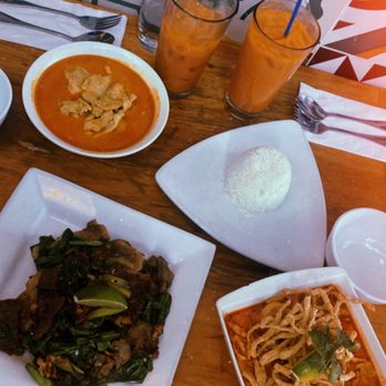 Khao San Road - Thai iced tea, Khao Soi (must have!), Yellow Curry, Pad See Ew - Thai Near Me - Toronto, Ontario Khao San Road - Thai iced tea, Khao Soi (must have!), Yellow Curry, Pad See Ew - Thai Near Me - Toronto, Ontario