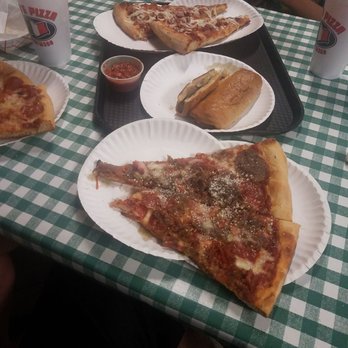 Mo's Pizza - Pizza Near Me - Westwego, Louisiana