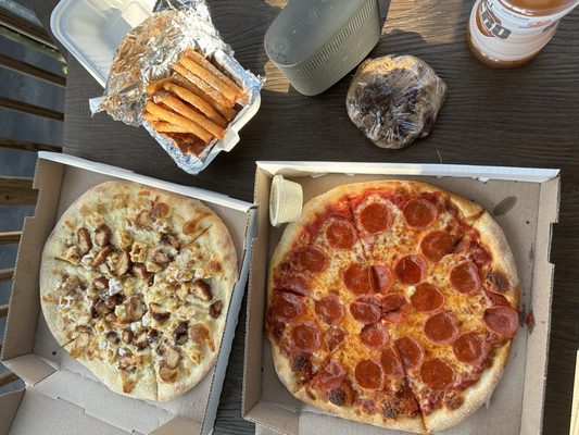 Big G's Pizza by null