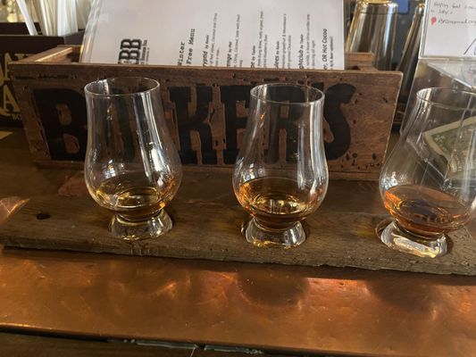 Old Kentucky Bourbon Bar by null