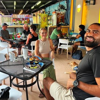 Una Mas - Music Venues Near Me - Cozumel, ROO