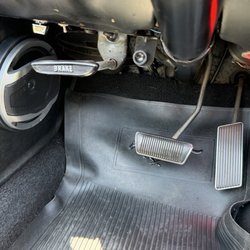 Amezcua Stereos & Electrical Repair