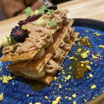 Catch 122 - Mille feuille - Breakfast & Brunch Near Me - North Vancouver, British Columbia