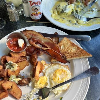 Virginia Inn - We ordered the V.I. Classic breakfast and eggs Benedict breakfast and both were so delicious! - Bars Near Me - Seattle, Washington Virginia Inn - We ordered the V.I. Classic breakfast and eggs Benedict breakfast and both were so delicious! - Bars Near Me - Seattle, Washington