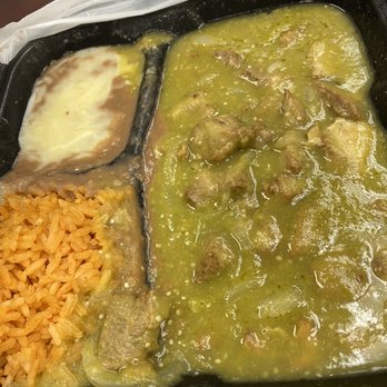Los Compadres - Chile verde plate - Mexican Near Me - Long Beach, California