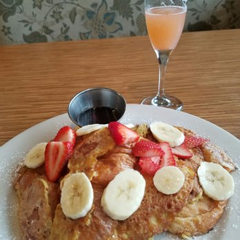 Hungry's - Croissant French toast an strawberry mimosas soo good - New American Near Me - Houston, Texas Hungry's - Croissant French toast an strawberry mimosas soo good - New American Near Me - Houston, Texas