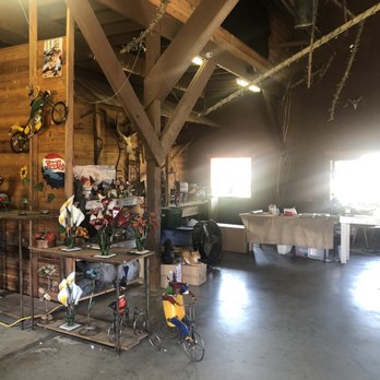 Zootastic Park - Lobby / shop area - Zoos Near Me - Troutman, North Carolina Zootastic Park - Lobby / shop area - Zoos Near Me - Troutman, North Carolina