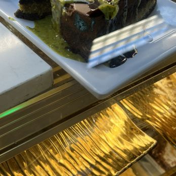 Rumi's Oasis - You can see the mold on the cake. This was disgusting. - Bakeries Near Me - Elk Grove, California