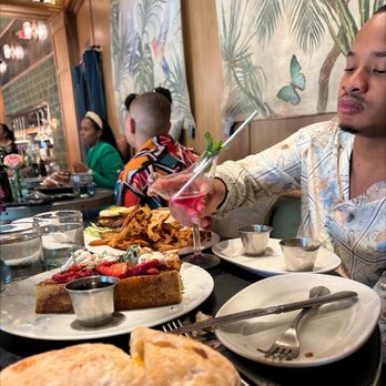 The Select - Enjoying our Breakfast Burger,  Chicken Sandwich and French Toast. - Mediterranean Near Me - Sandy Springs, Georgia
