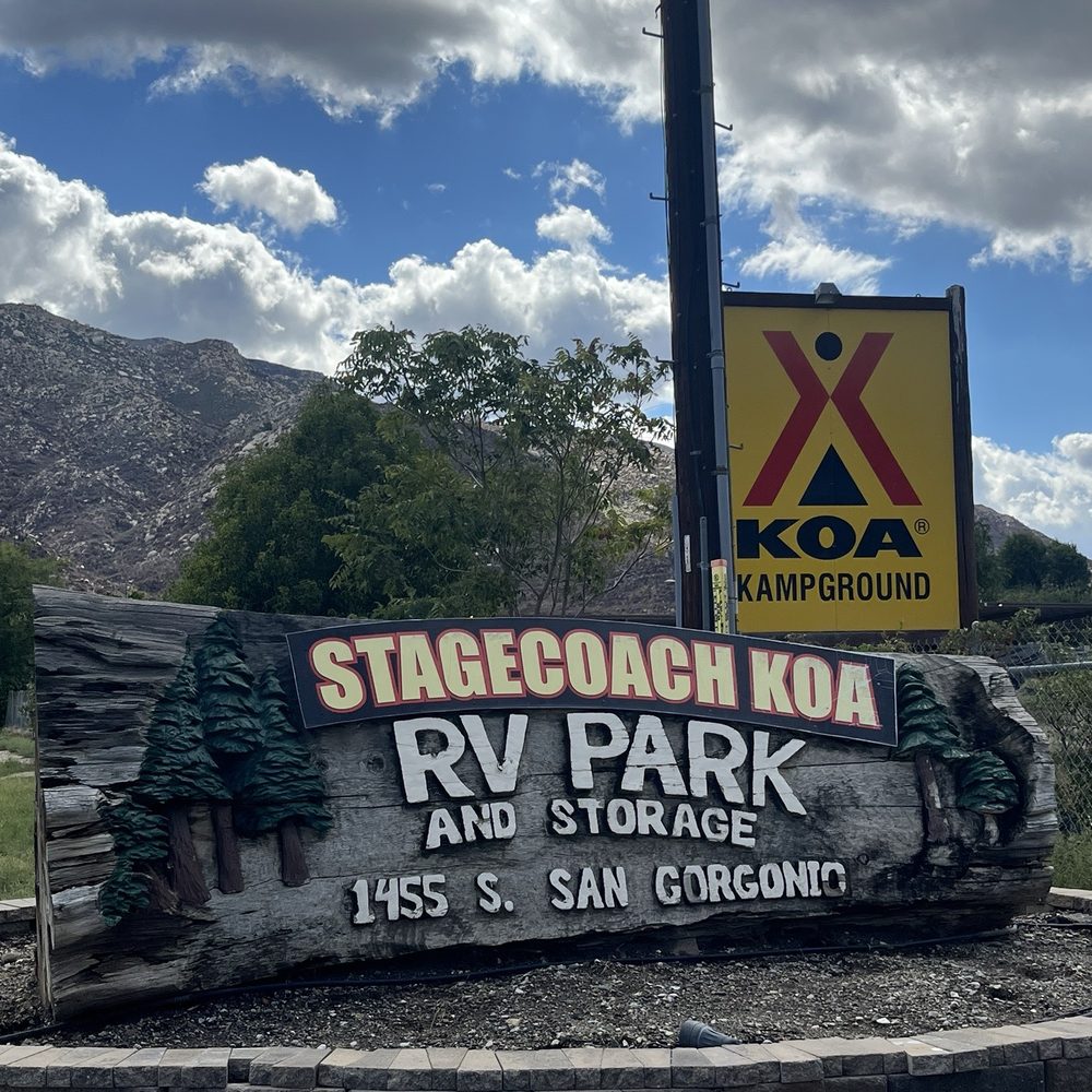 Banning Stagecoach KOA - Entrance - Campgrounds Near Me - Banning, California