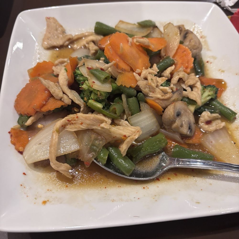 Lisu Thai Restaurant - Pad Prak Ruam (#38) with #3 spice level - Thai Near Me - Bixby, Oklahoma Lisu Thai Restaurant - Pad Prak Ruam (#38) with #3 spice level - Thai Near Me - Bixby, Oklahoma