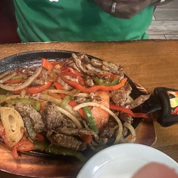 Los Molcajetes Mexican Restaurant - Steak fajitas - Mexican Near Me - Castro Valley, California Los Molcajetes Mexican Restaurant - Steak fajitas - Mexican Near Me - Castro Valley, California