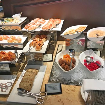 華特餐廳 - Breakfast at Walt's Cafe - Buffets Near Me - Hong Kong, HK
