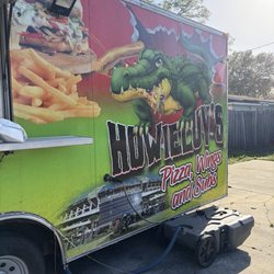 Howieluv’s Pizza Wings and Subs