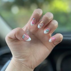 Cute french tip nails for spring!