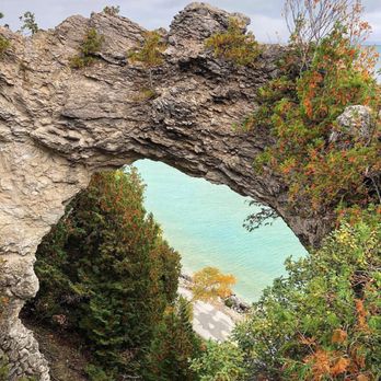 Arch Rock - Landmarks & Historical Buildings Near Me