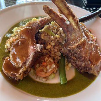 Calcareous Vineyard - Lamb chops - Wine Tasting Room Near Me - Paso Robles, California