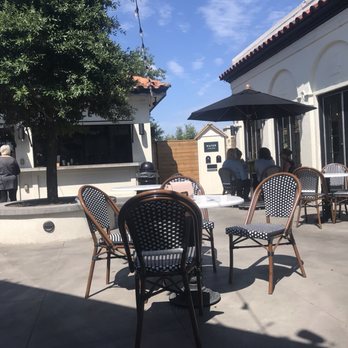 Magnolia Table - Outside patio - Breakfast & Brunch Near Me - Waco, Texas Magnolia Table - Outside patio - Breakfast & Brunch Near Me - Waco, Texas