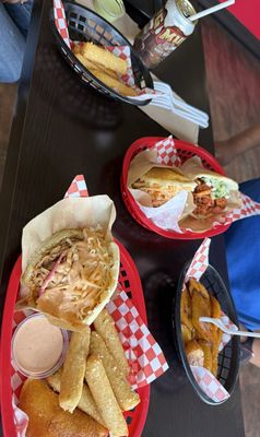 Sus Arepas by null