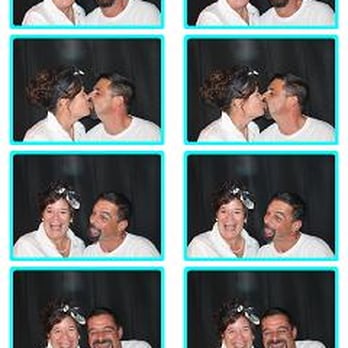 Flash Fun Photo Booth - Photo Booth Rentals Near Me