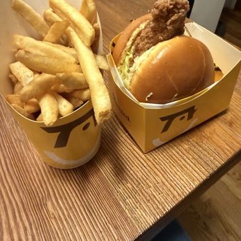 Starbird Chicken - Chicken Shop Near Me - Denver, Colorado