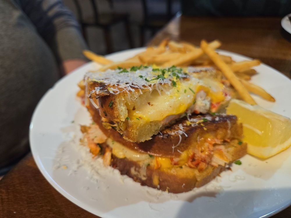 The Chef's House Logo