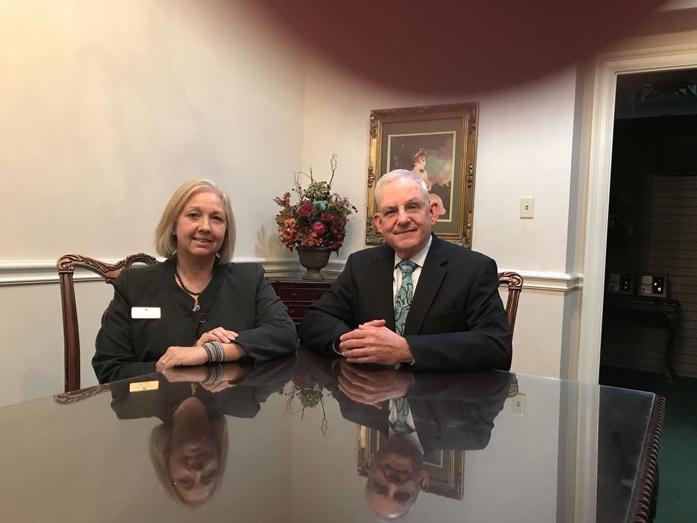 OAKCREST FUNERAL HOME Updated September 2024 4520 Bosque Blvd, Waco