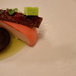 Pfistermühle - Erdbeer-Vanille-Mousse. Strawberry vanilla mousse. Ginger ice cream (melted). 2022 09 17. M0.
