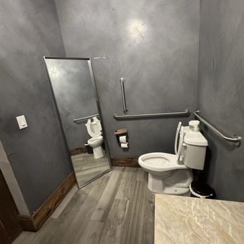 Craven BBQ - Inside the ladies room - Barbeque Near Me - Linden, New Jersey