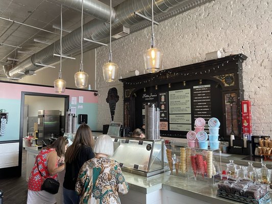 Hattie Jane's Creamery Columbia by null