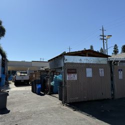 Farmers Liquor and Recycling - The posted hours are NOT CORRECT... when you call they lie so don't waste your time!
