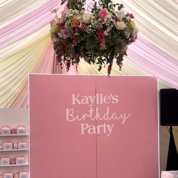 My Floral Wonderland - Large lighted backdrop, flower chandelier - Party Equipment Rentals Near Me My Floral Wonderland - Large lighted backdrop, flower chandelier - Party Equipment Rentals Near Me